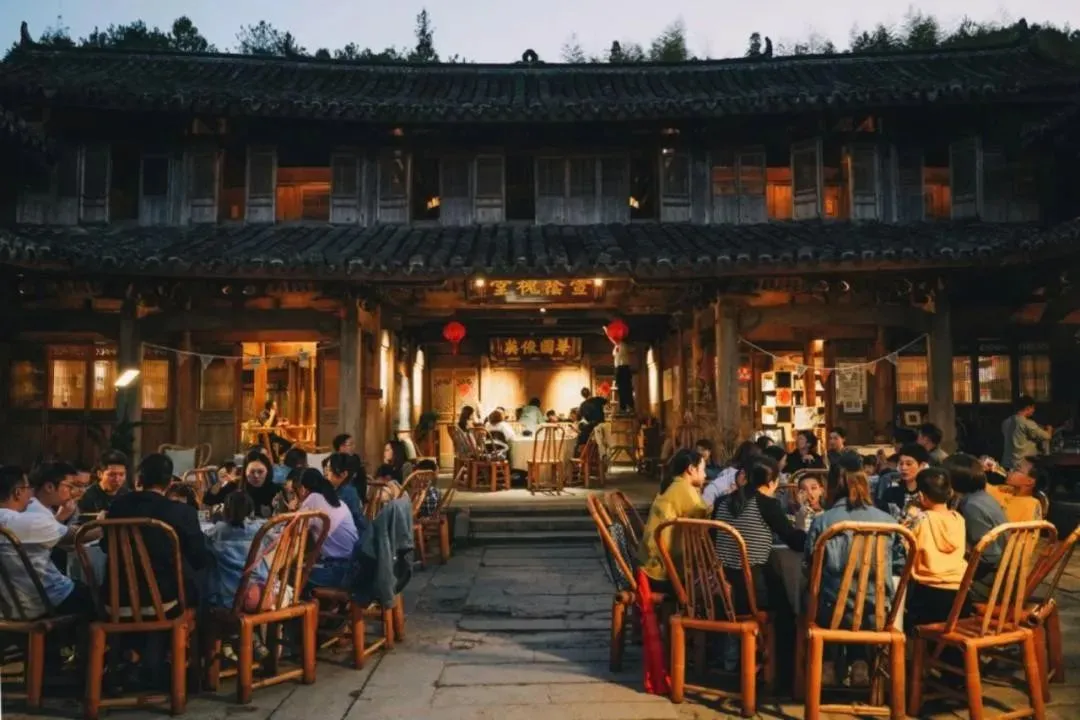 后生碰见青山 梦思便是田园