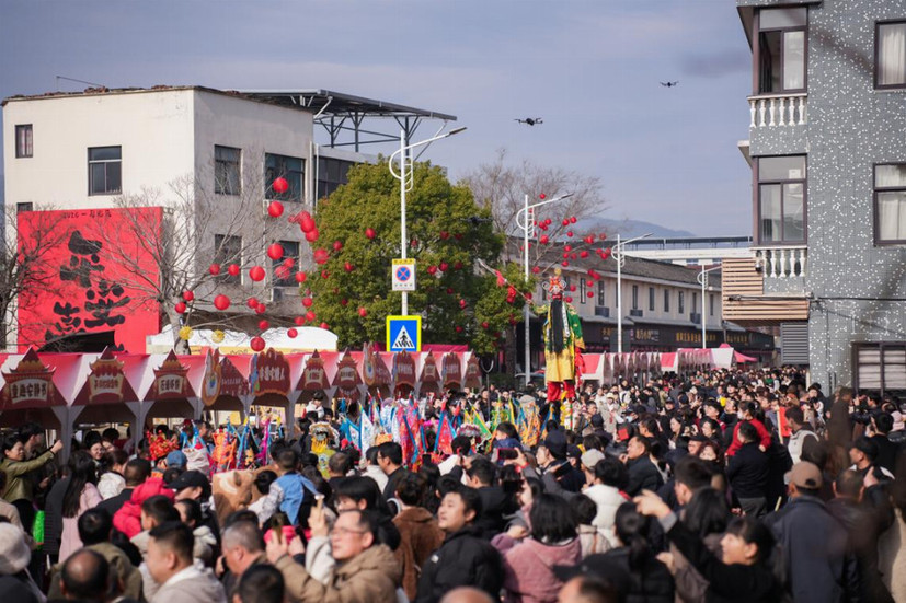 泗洲头有点“上头”，一个山海小镇的“向上突围”