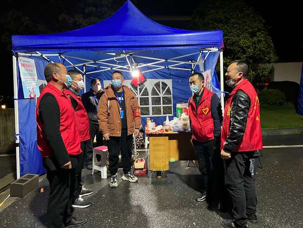 暖胃又暖心，杭州临安这场爱心夜宵“接力赛”被点赞！
