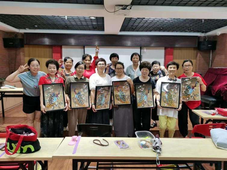 “邻里守望一家亲”，打造回迁群众“幸福家园”