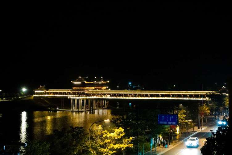 驻足“东坡廊桥”，感受“千年唐昌”