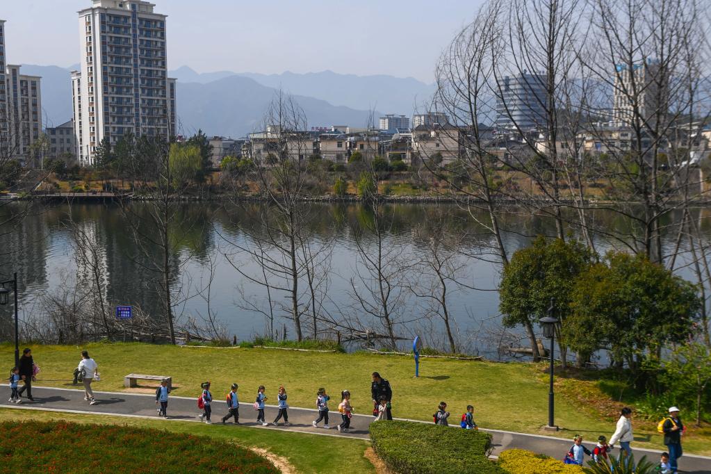 新华全媒+丨又见江南好风景——浙江十万河长守护碧水清流