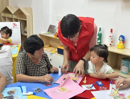 浙江泰顺雪溪：开展“知五谷贺立秋，祝丰收迎亚运”粮食画DIY活动