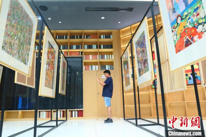 “中国现代民间绘画艺术周暨双年展”在浙江秀洲开幕