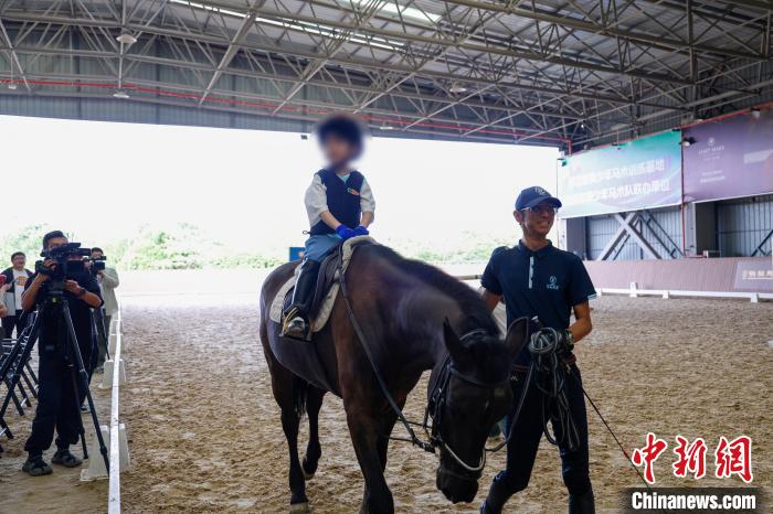 浙江杭州：马术辅助干预自闭症临床试验项目启动
