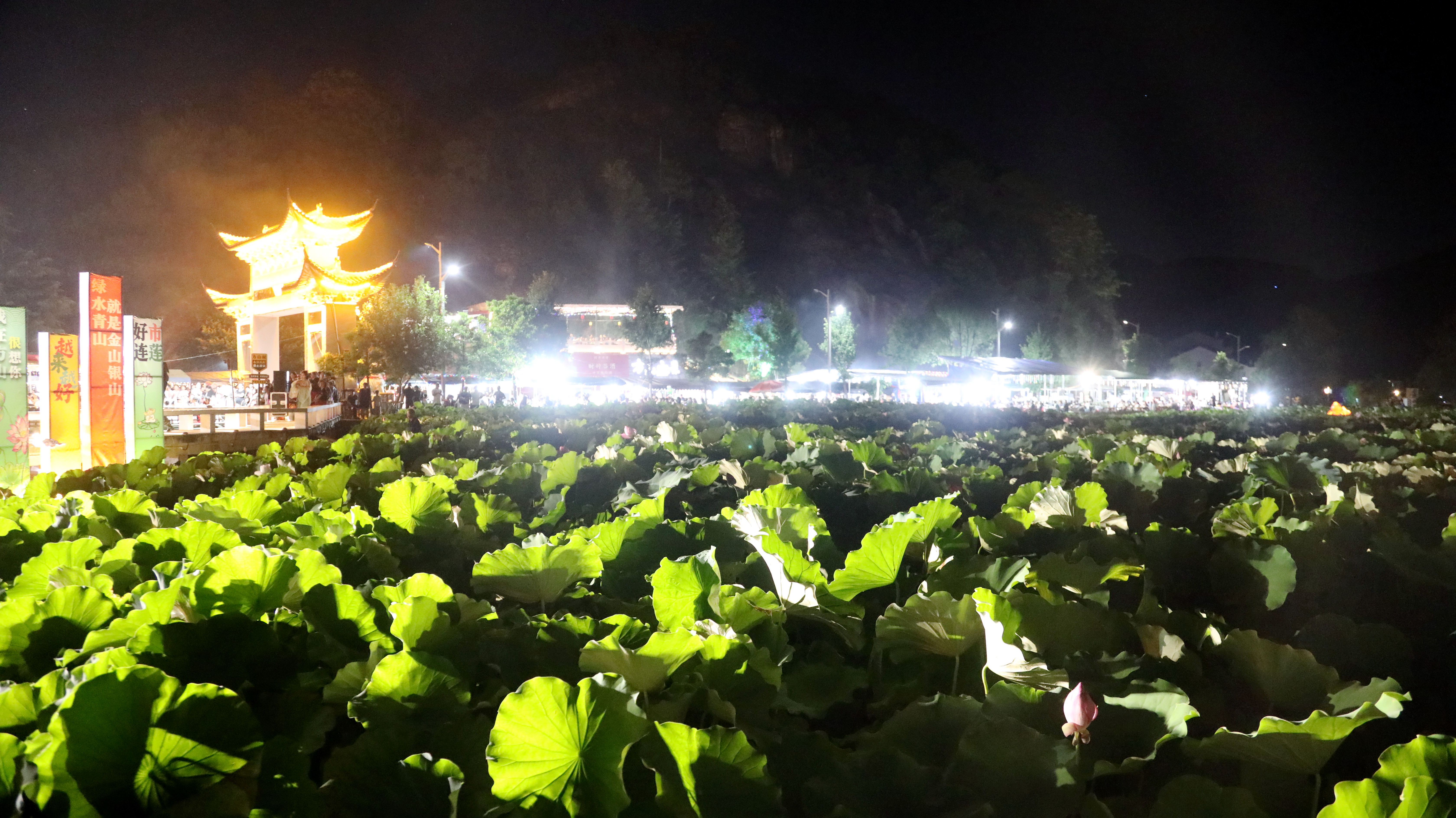 一碗莲子汤煮出共富味！方山夜市摊位租金一路看涨的奥秘是……