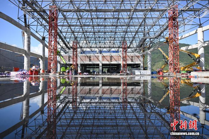 浙江丽水：畲乡高铁设施建设忙