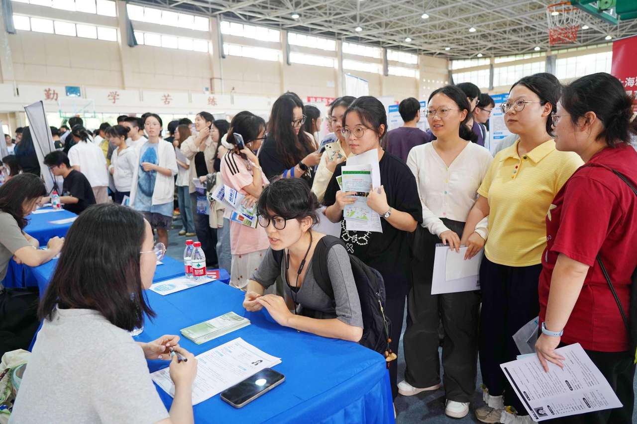 227家企业进校招“才”，5500余岗位“浙里”放送