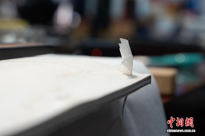 浙江杭州：文澜阁本《四库全书》修复进入尾声