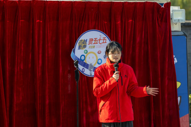 流动车当舞台,开放麦讲理论!越城这群青年宣讲员让理论“声”入人心