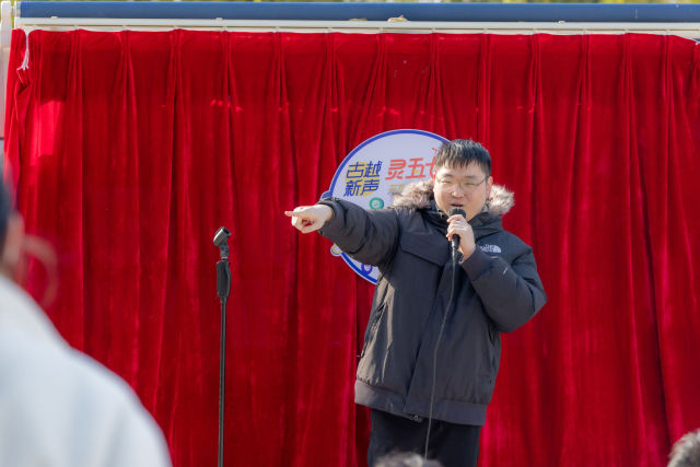 流动车当舞台,开放麦讲理论!越城这群青年宣讲员让理论“声”入人心