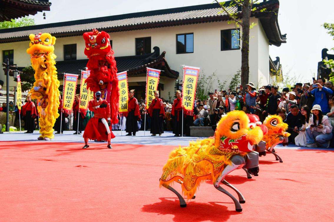 浙江南浔:蚕花绽春共赴春日民俗之约 浙江南浔:蚕花绽春共赴春日民俗之约