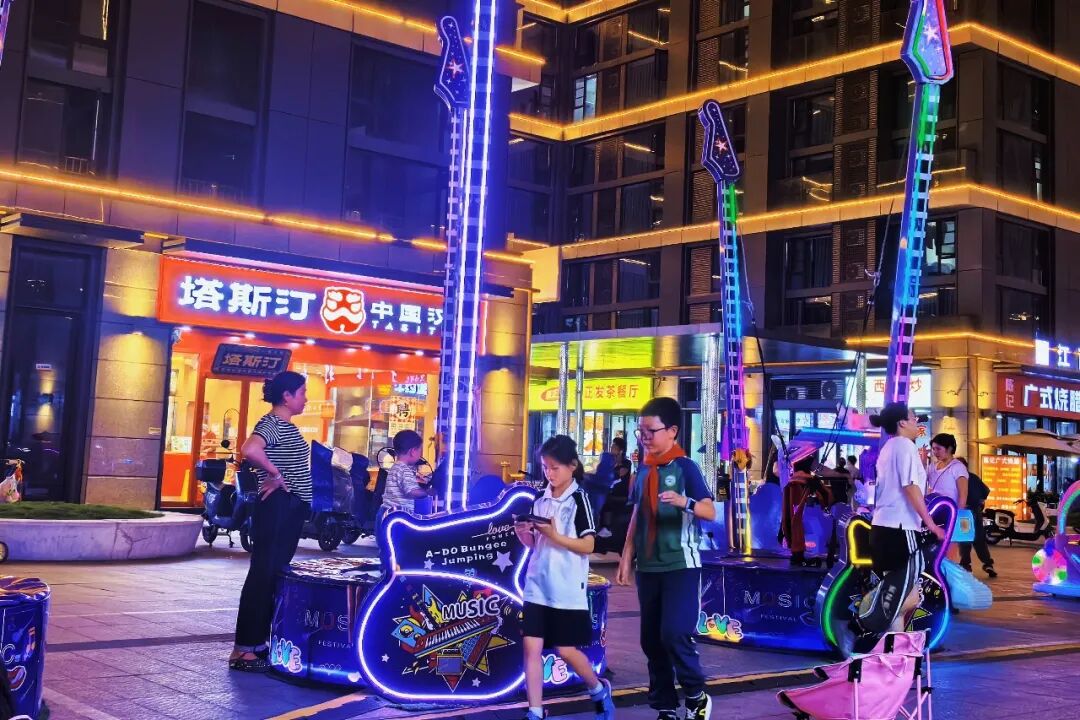 撸串、碰杯、闲聊……临安这里的夜市太治愈了!