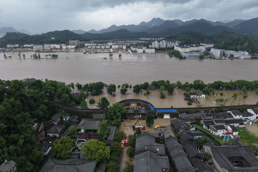 台风“白海豚”登陆后浙江抢险救灾一线见闻