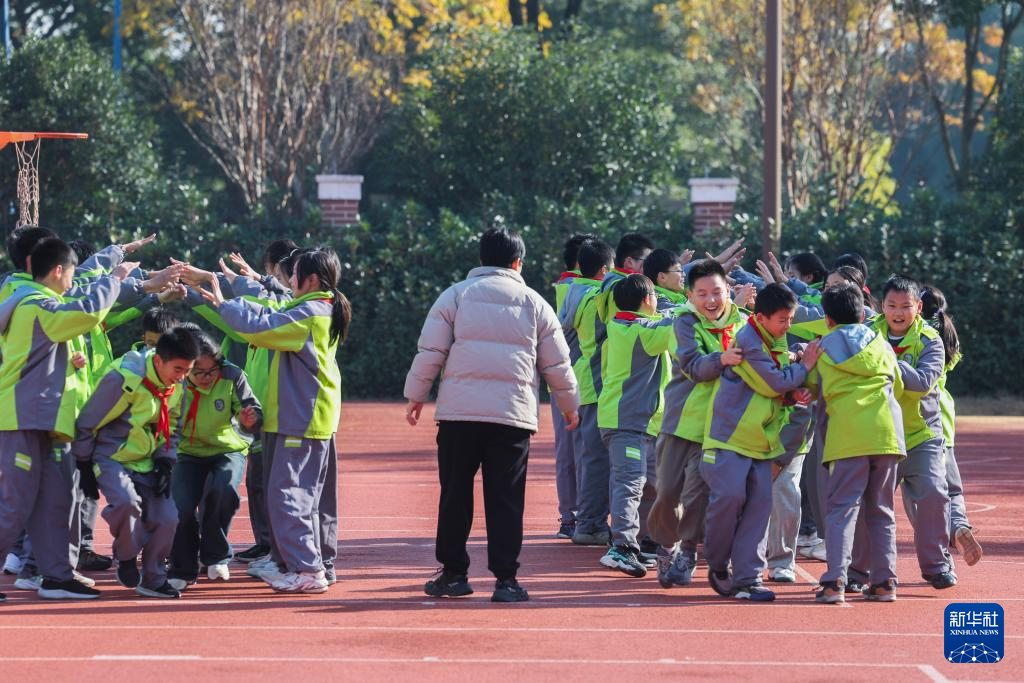 浙江嘉兴：校园心理课程帮助青少年身心健康成长