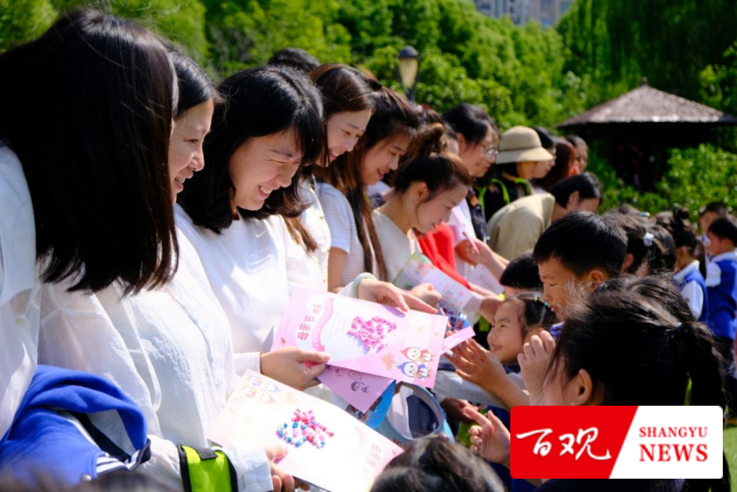 当母亲节遇上伙伴节：大班萌娃探秘小学成长密码……
