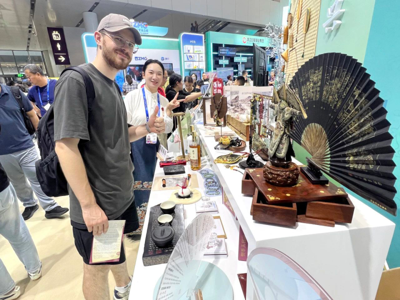 绍兴展团亮相深圳文博会 “名城绍兴 越来越好”文化IP闪耀湾区