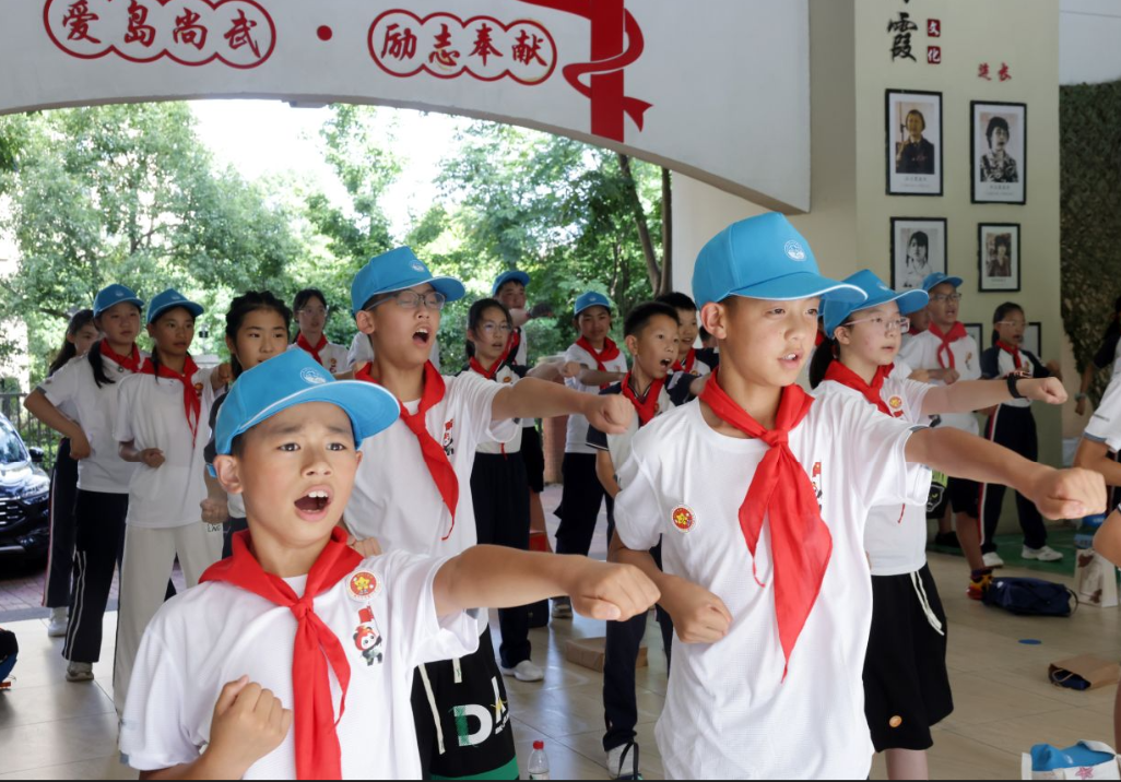 海拔落差3900米的握手！阿坝与温州洞头学子共赴“微心愿”之约