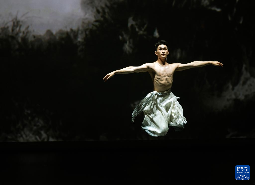 浙江德清：舞动江南古镇