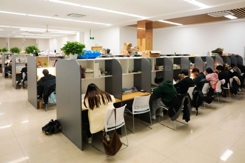 嘉兴南湖学院2026届毕业生考研上线再突破