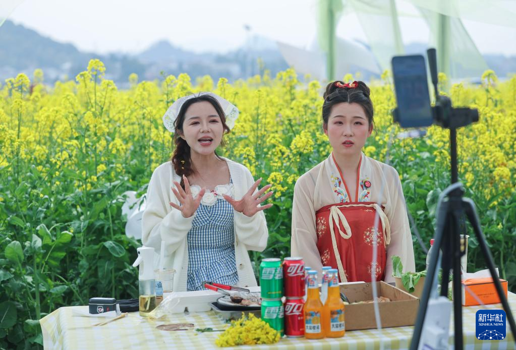 浙江建德:“以花为媒”释放“春日经济”消费新活力